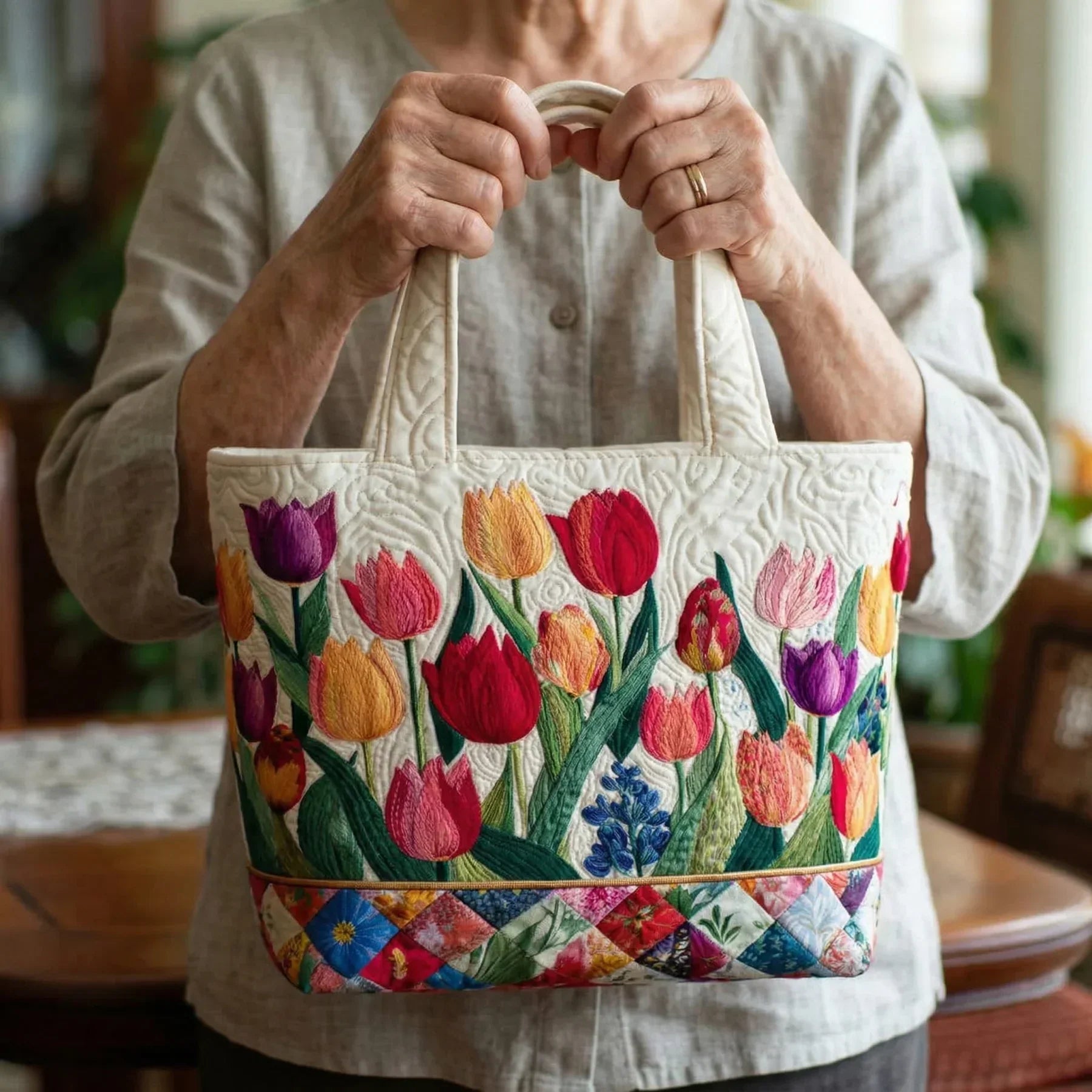 Gesteppte Tragetasche – Tulip Garden